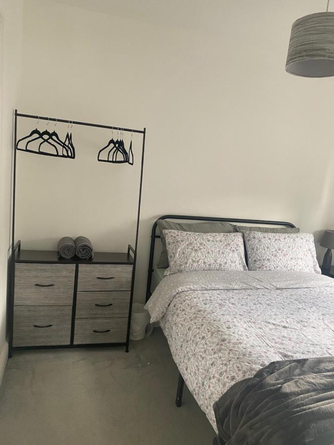 Hameway House- Stunning 4 Bedroom House With A Spacious Kitchen Londra
